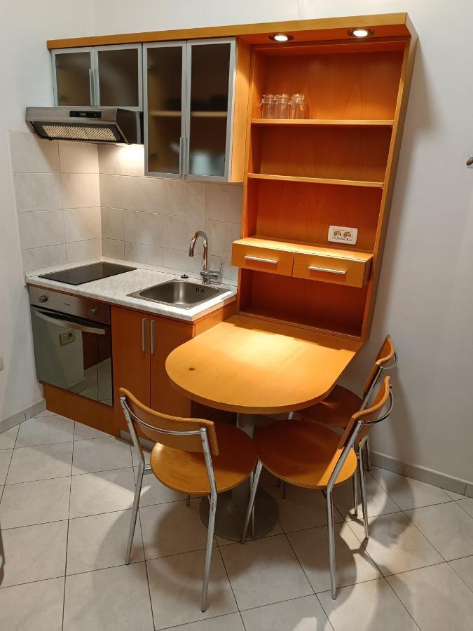 Apartments Aura Deskle Bagian luar foto